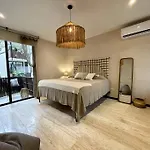 Exclusive In A Gated Community By Casa Paraiso Apartamento