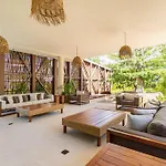 Exclusive In A Gated Community By Casa Paraiso Apartamento