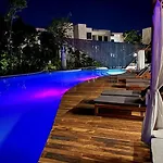 Exclusive In A Gated Community By Casa Paraiso Apartamento Tulum
