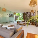 Exclusive In A Gated Community By Casa Paraiso Apartamento