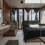 Esmeralda Boutique & Residences Hotel 4*