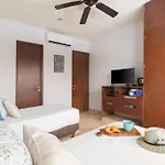 Crlstalida Swim Up & Free Bikes By Casa Paraiso