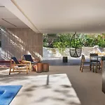 Modern Jungle Boutique Studio W/ Amazing Amenities