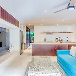 Gorgeous Flowy Space With Wrap-around Private Pool Apartamento