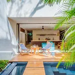 Gorgeous Flowy Space With Wrap-around Private Pool Apartamento Tulum