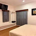 Tumben Kuxtal Homestay *