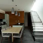 Impeccable Penthouse With Private Rooftop Pool!