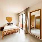 Apartamento Coral Loft, 2 Pools, Parking, Gym, Pet Park