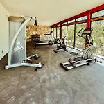 Coral Loft, 2 Pools, Parking, Gym, Pet Park *