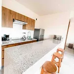 Apartamento Coral Loft, 2 Pools, Parking, Gym, Pet Park *