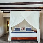 Olas Tulum