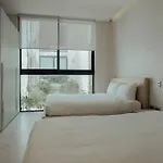 8 Bed Luxury Villa W/ Private Pool, Spa And Sauna!