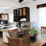 Casa Caracol Oceanfront Sandy Beach In Neighborhood With 24 Hr Security