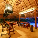Departamento 2 Recamaras Con Alberca Privada A 10 Minutos De La Playa