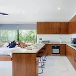 Contemporary Poolside Condo, Wi-fi - Paraiso Kaanal 101 Apartamento *