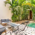 Luxury Villa With Private Pool & Great Concierge Service