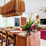 Villa Ek\'Balam & Villa Flamingo, Luxury Villas, Private Pool, Private Garden, Jacuzzi, 24H Security