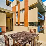 Brand-New Apartment With Swimming Pool And Gym