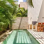 Luxury Villa With Private Pool & Great Concierge Service