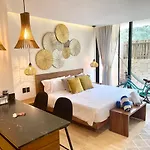 Private Jacuzzi + 2 Bikes - Gym And Pool In Rooftop Hyde 104