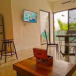 Apartahotel Les Calle 2 By Galian - 350m From Ado Bus Terminal Tulum