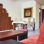 Lovely Casa Tukan, La Veleta