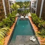 Toh1, Downtown Tulum