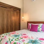Toh1, Downtown Tulum