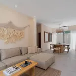 Lujoso Departamento Boho-chic Con Alberca Privada