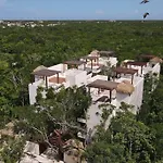 Amartulum Penthouse W Private Pool & Jacuzzi In Tulum