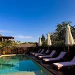 Kuukum Hotel 4*