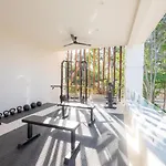Hacienda 21 Hotel *