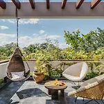 Divine 1br Ph With Private Pool And Spectacular Pools *