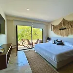 Suite At Menesse Tulum