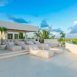 8 Bedroom Luxury Villa With Private Chef Included
