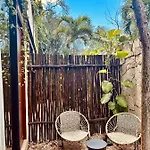 Kuukum Hotel 4*
