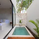 Hacienda 21 *