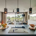 Divine 1br Ph With Private Pool And Spectacular Pools *