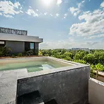Divine 1br Ph With Private Pool And Spectacular Pools *
