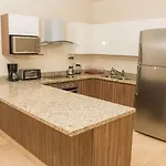 Swim Up- 2 Bdr & 2 Bike In Apartamento