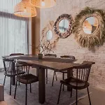 Manor By The Spot Apartamento *