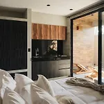 Hermoso Condominio Boutique Con 8 Departamentos De Lujo Estilo Mexicano Moderno Ubicado En La Veleta Tulum