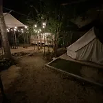 Makex-Camper