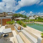 Brilliant Space In Estela!