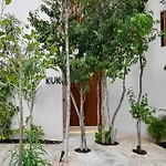 Casa Kuk, Stylish, Beach At 5 Min, Pool, Concierge