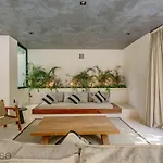 Pool & Private Jacuzzi On Premier Tulum Property - Casa Nima