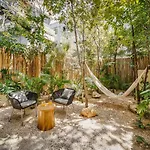 Tropical Oasis With Plunge Pool & Peaceful Garden - Mira Luna 131c *