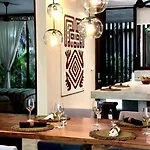 Luxury 2 Bdr 2 Bth 2 Bikes Jacuzzi Fiboptic Wifi. Apartamento