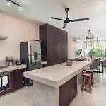 Luxury 2 Bdr 2 Bth 2 Bikes Jacuzzi Fiboptic Wifi. Apartamento *