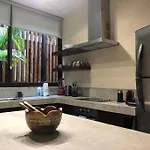 Luxury 2 Bdr 2 Bth 2 Bikes Jacuzzi Fiboptic Wifi.